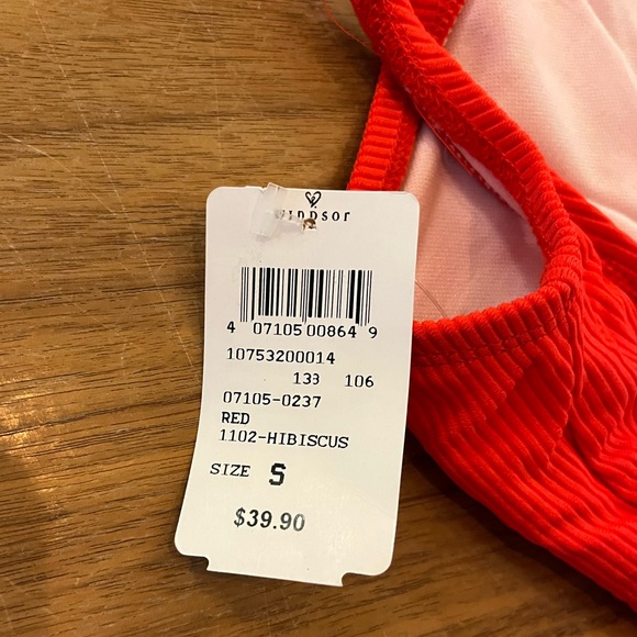 windsor store red beach diva swimsuit - Picture 4 of 4